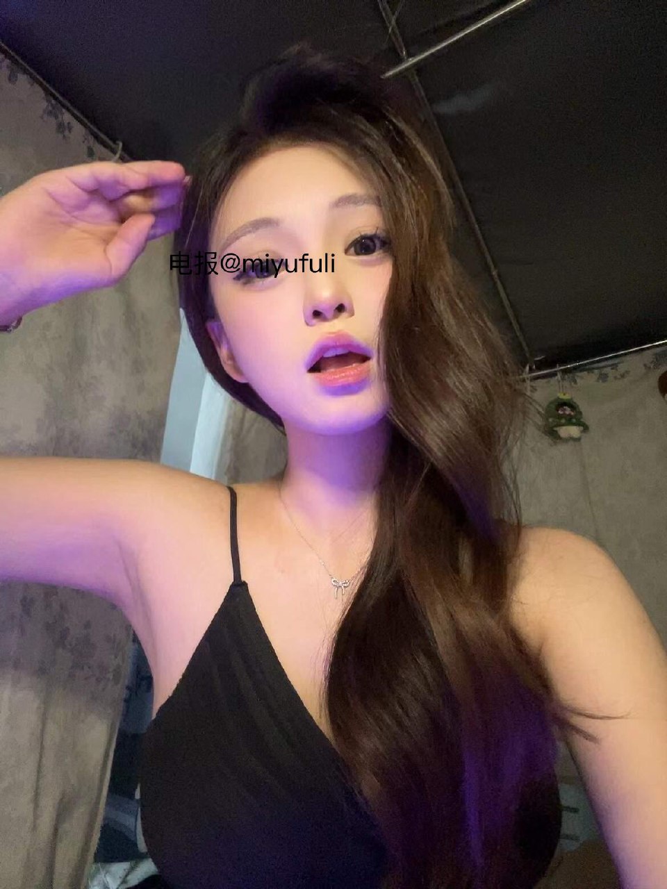抖音伊吹萃香岛遇日常:伊吹是她的姓氏,萃香是聚集香气,这个女孩把日系和芬芳揉在了一起