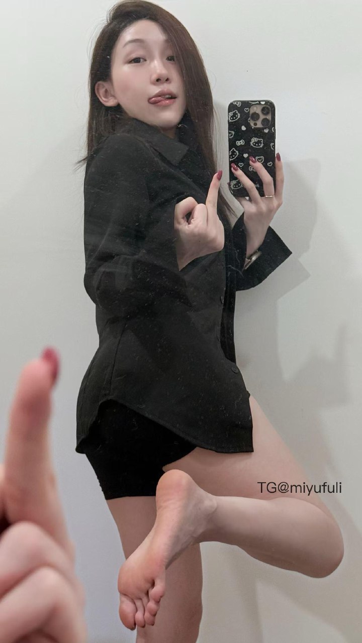 抖音别拔虎牙密语空间日常：别拔虎牙是一句温柔的请求，这个女孩把可爱和特色揉在了一起
