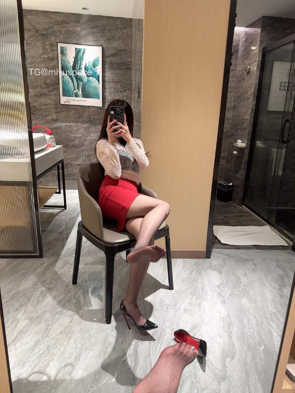 抖音杨女士岛遇日常:杨是她的姓,女士是她的身份,这个女孩把成熟和优雅揉在了一起