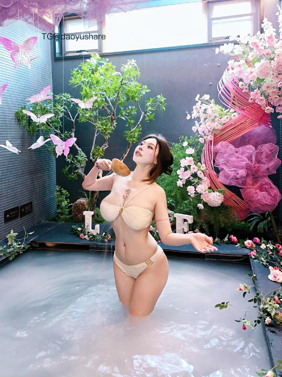 抖音皮蛋Mami密语空间日常：皮蛋是她的标签，Mami是妈妈的意思，这个女孩把俏皮和温柔揉在了一起