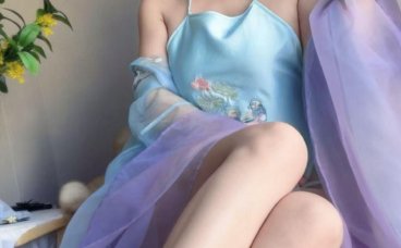 抖音枝枝栗子岛遇日常:枝枝是树枝的叠字,栗子是秋天的果实,这个女孩把自然和甜美揉在了一起